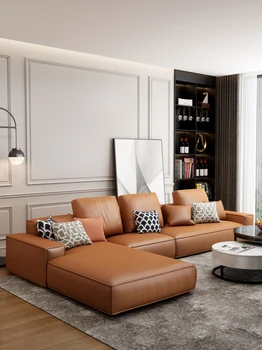 Dīvāns maza ģimene mūsdienu vienkāršu Ziemeļvalstu pieaugušo lateksa audumu mākslas dzīvojamā istabā integrētu mēbeles